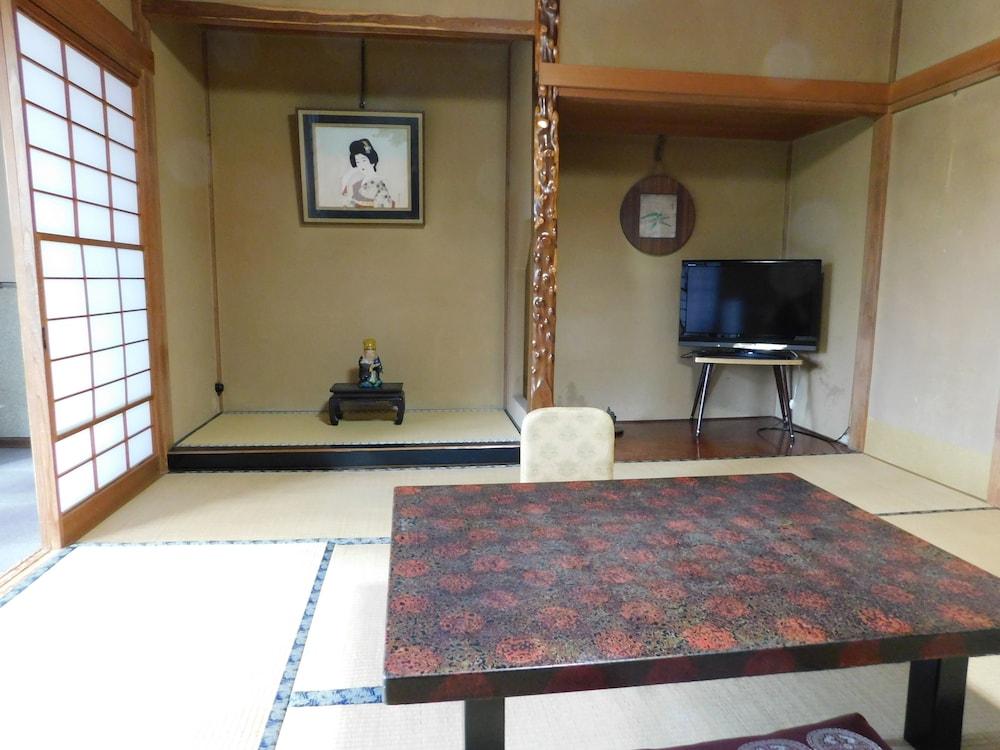 Maruka Ryokan