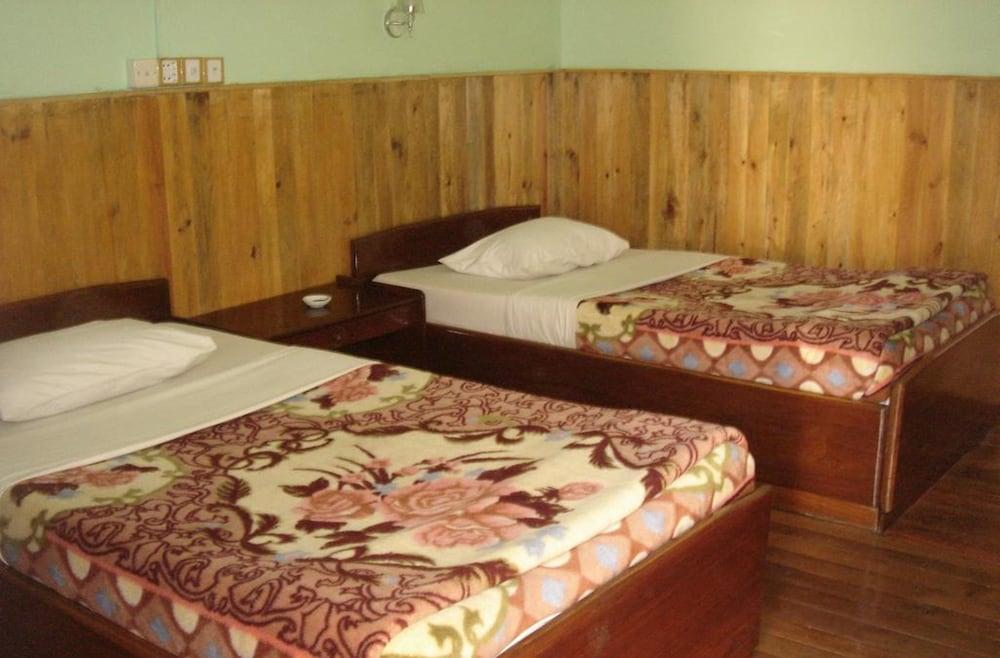 Nanda Wunn Hotel - Hostel