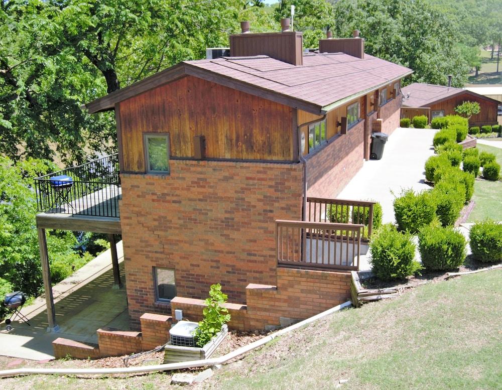 Candlewyck Cove Resort