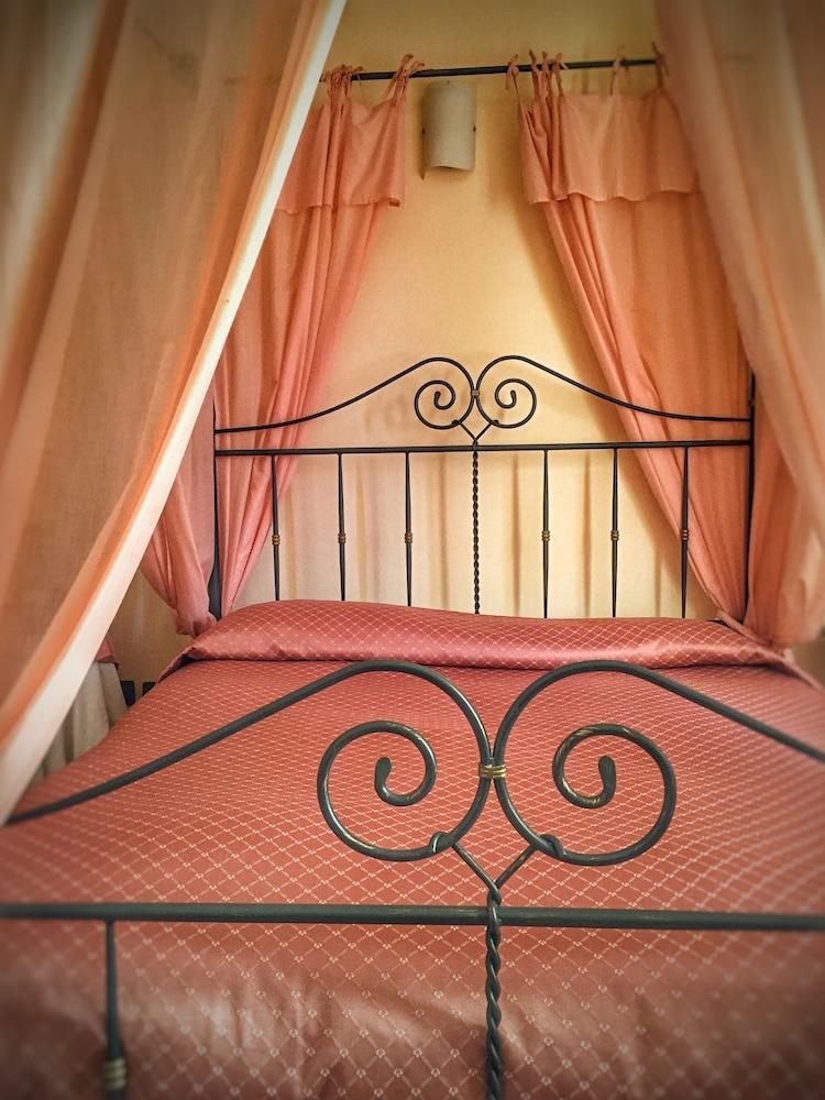 Agriturismo Borgo Tecla