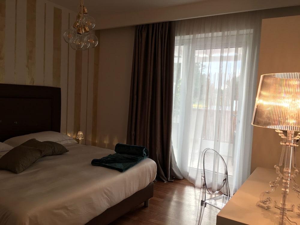 Carone Suite - Charme & Pool