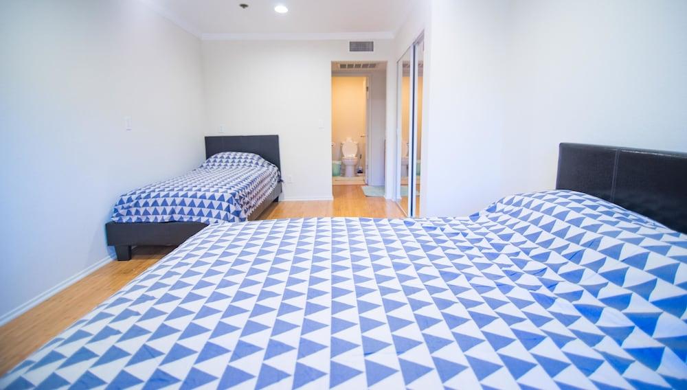 Strathmore Apartments