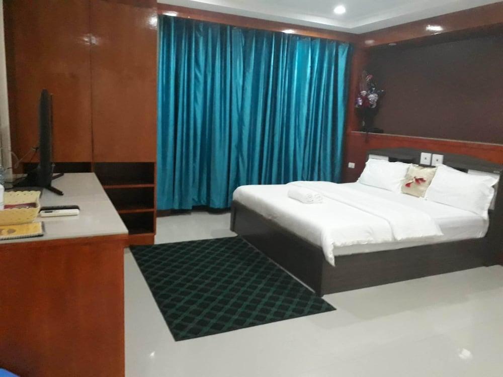 New Pind Balluchi Inn