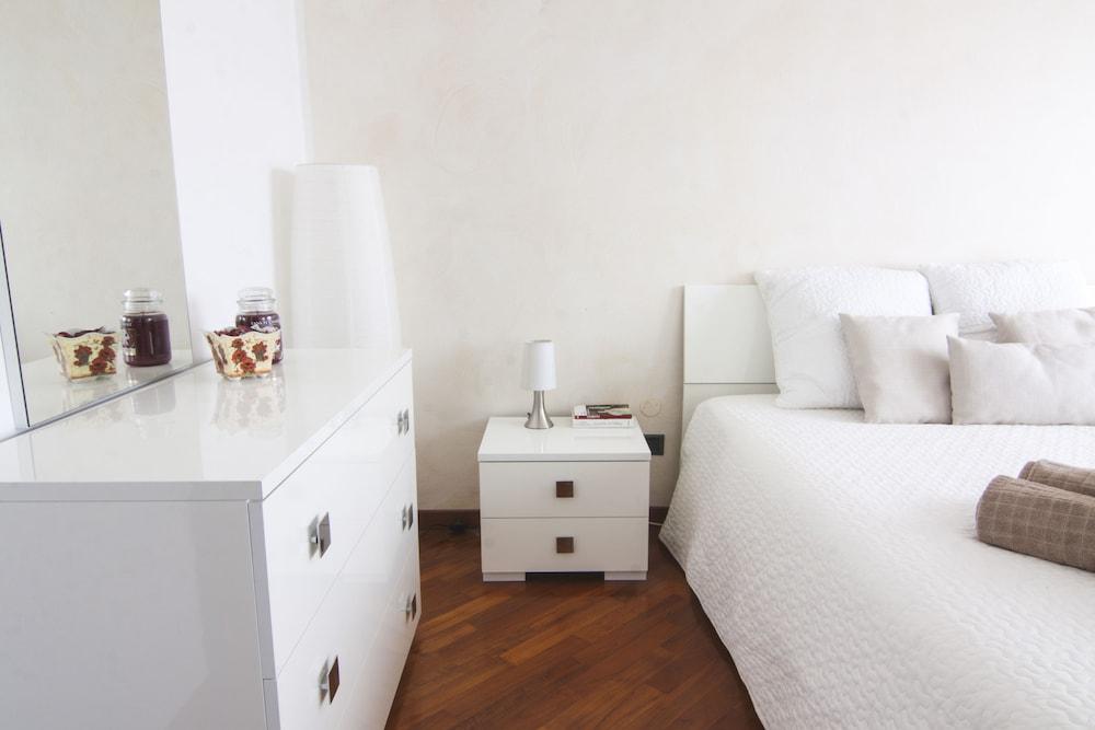 Alessia's Flat - Tortona