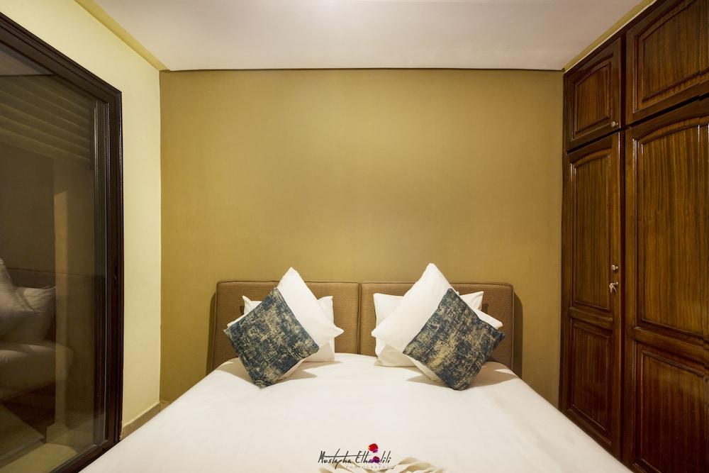 Malaya Suites & Villas