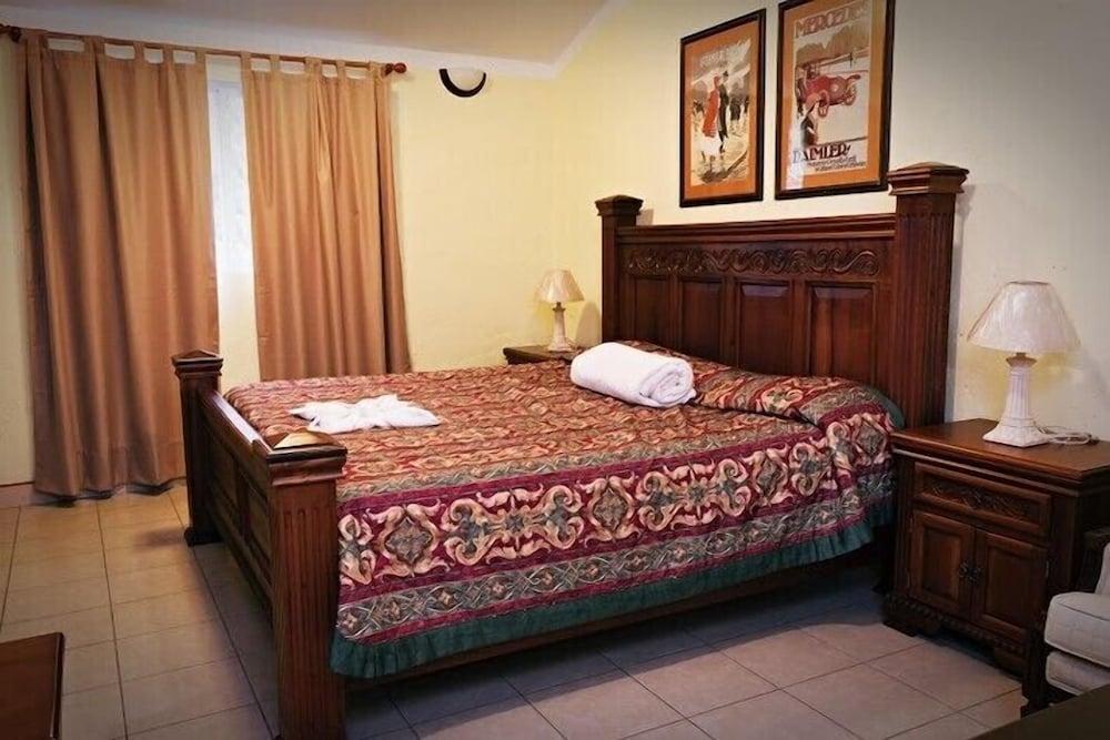 Casa Hotel San Rafael