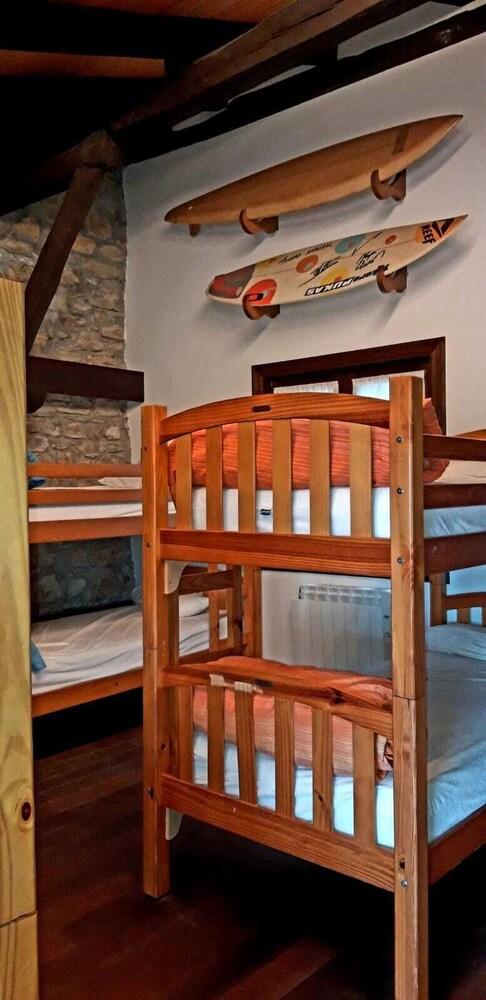 Hostel Barrika Surf Camp