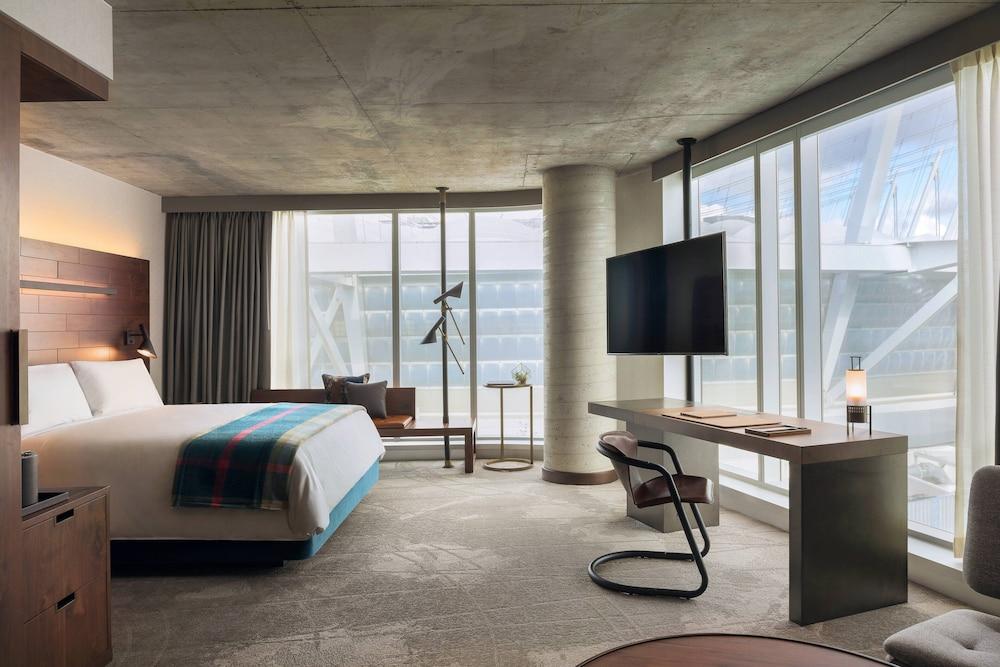 the DOUGLAS, Autograph Collection