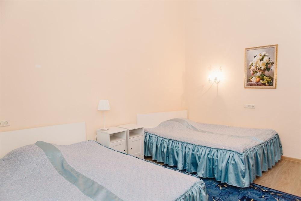 Hotel Park Lion Bridge