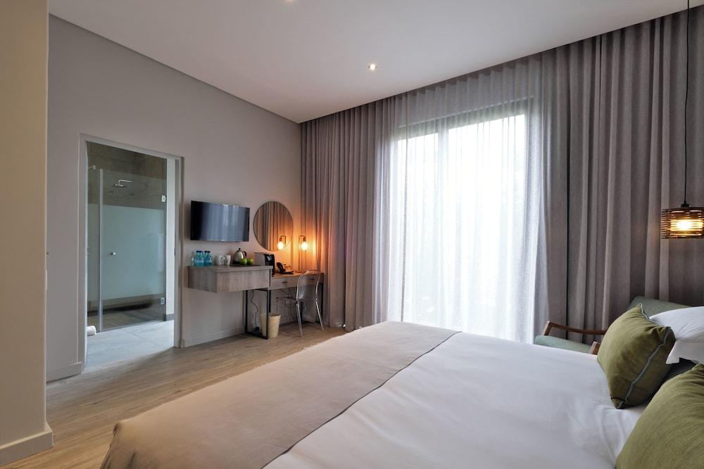 The Tree House Boutique Hotel