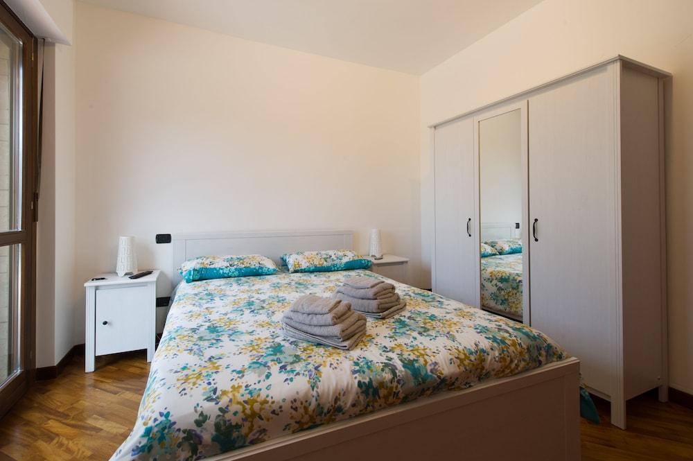 Domus Al Parco Guest House