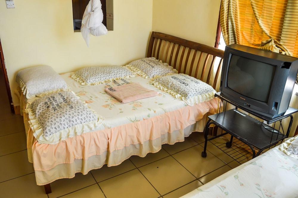 Danpark Hotel and Apartments