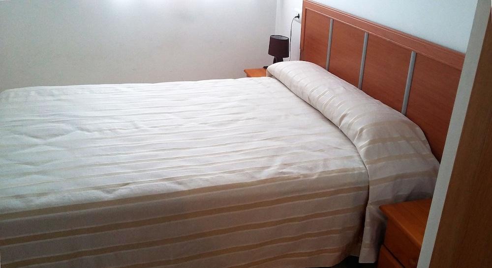 Apartamentos Colomeras 3000