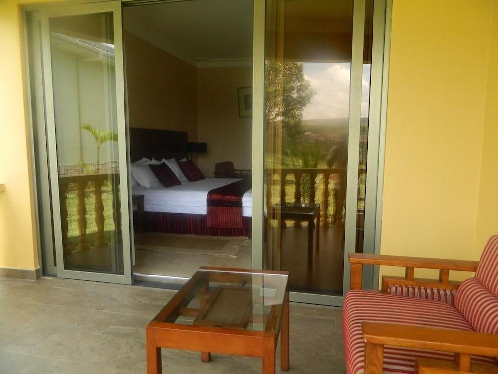Igongo Country Hotel & Cultural Centre