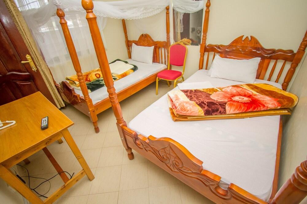 Wamala Lake View Hotel