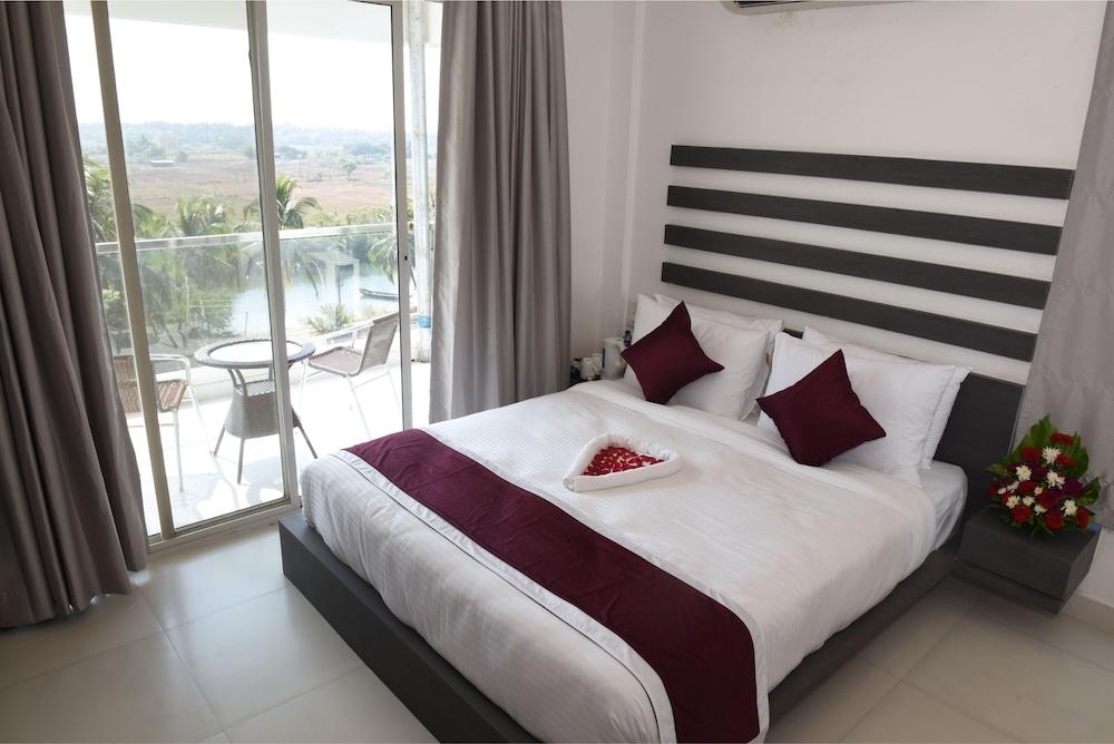 Treehouse Alchemy Creek Goa