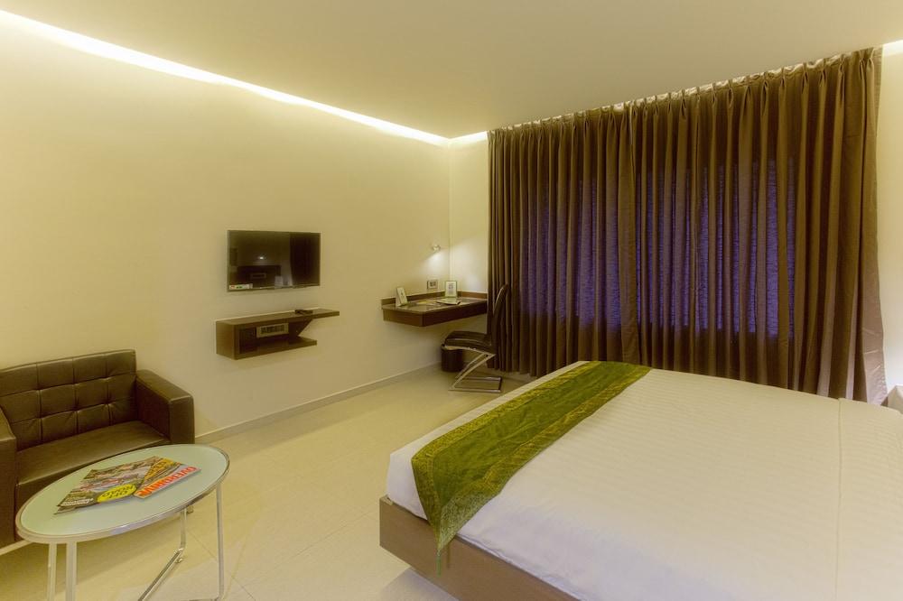 Treebo Grand Premier Suites