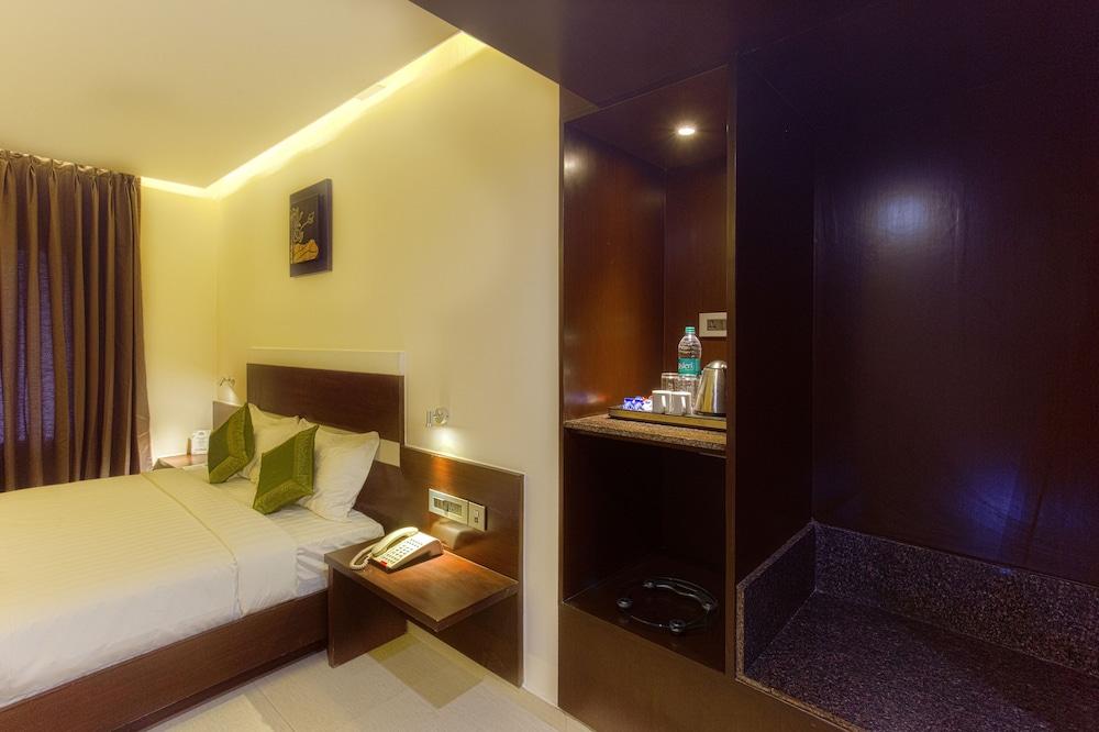 Treebo Grand Premier Suites