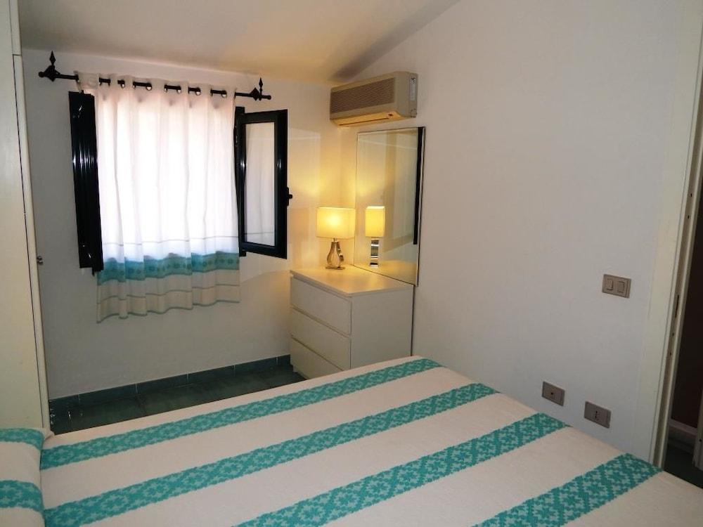 AffittaSardegna - Casa Canoa Apartments