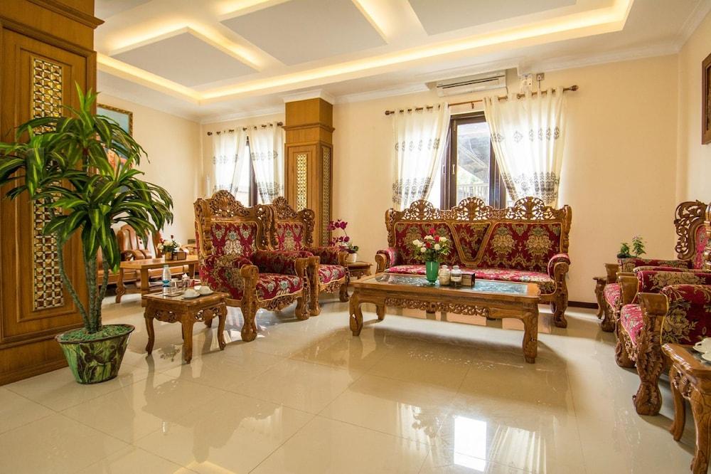 The Hotel Emperor Inle