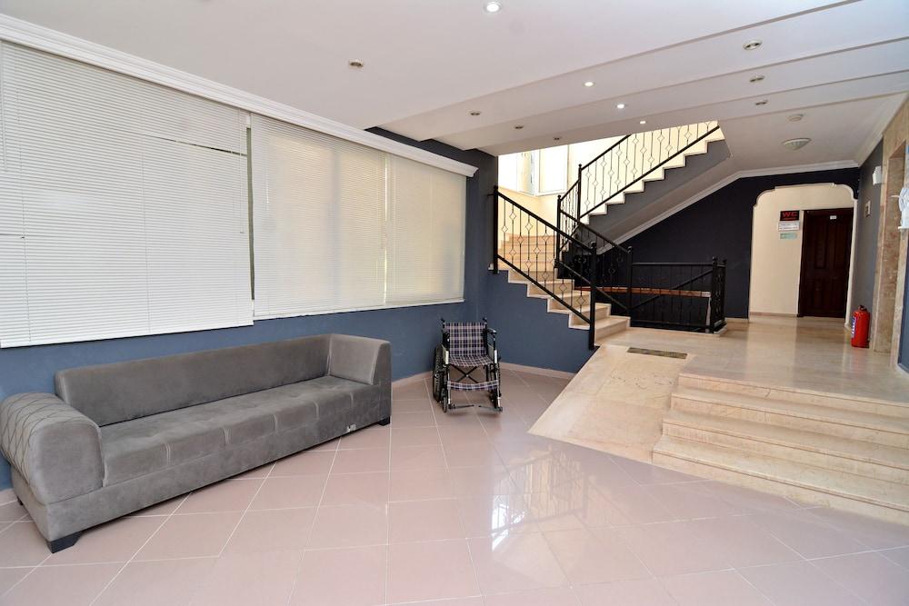 Rose Garden Apart Hotel