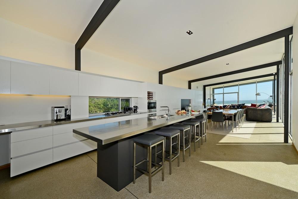 Cloudy Bay Beach House