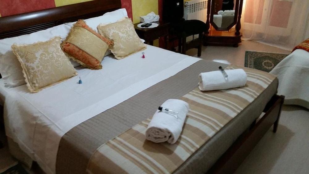 Mi Casa es Tambien Tu Casa