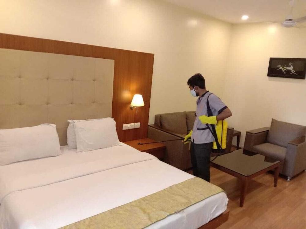 Hotel Deccan Pavilion Pune