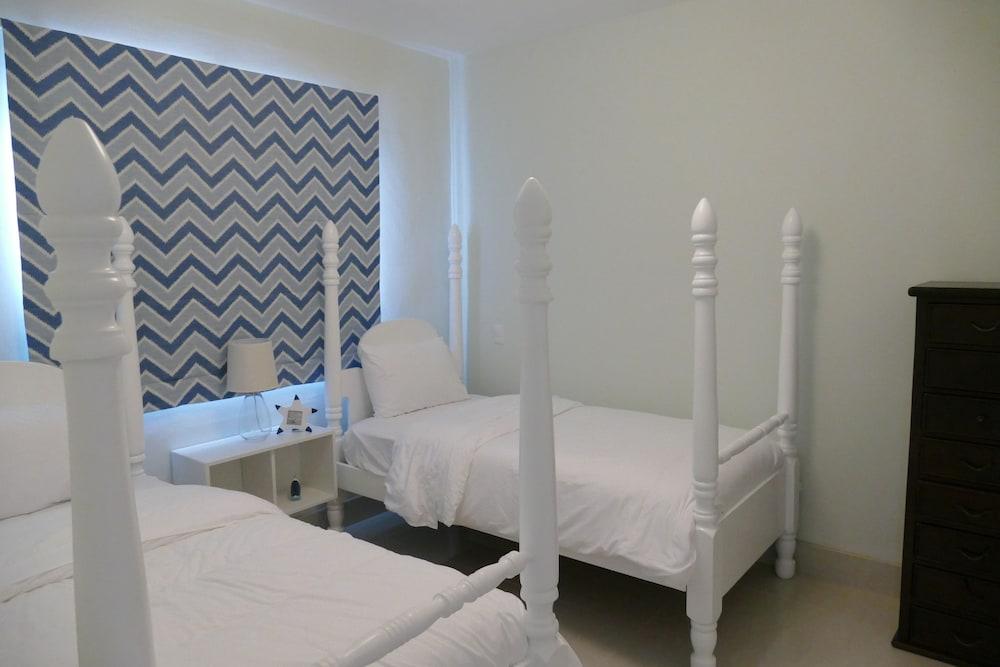 Beach Front Luxury Apartment - BlueBeach