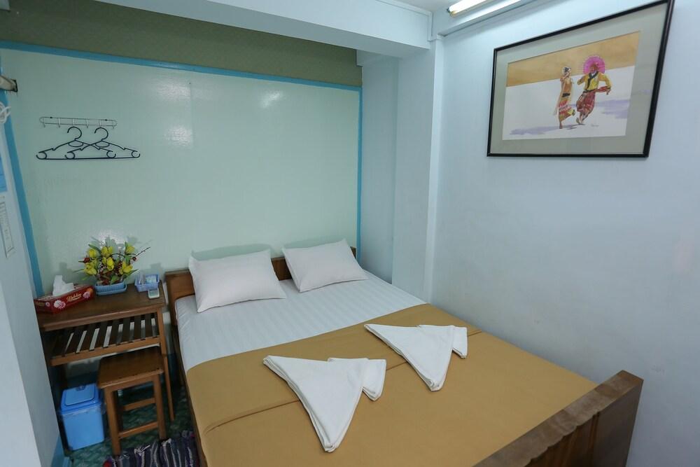 Chan Myae Thar Guest House Yangon