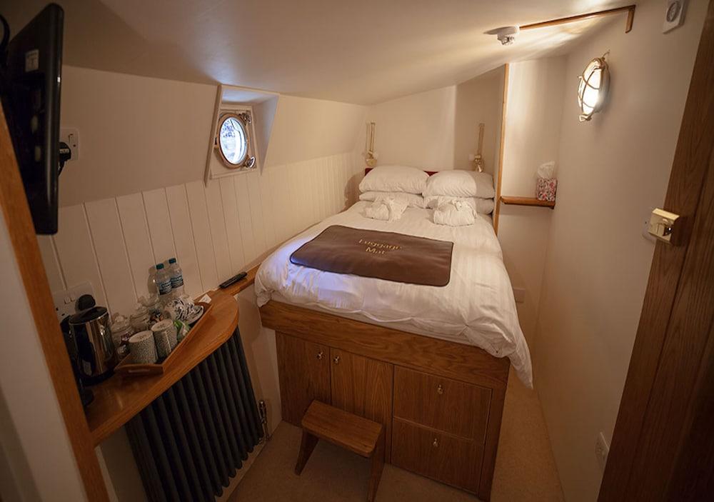 Hotel Barge Waternimf