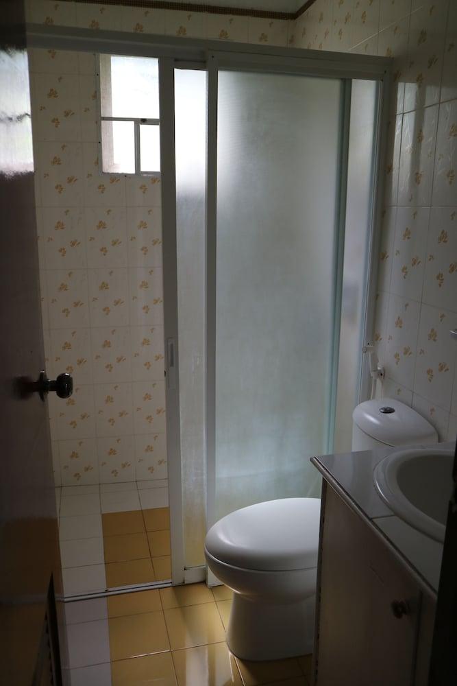 Celvis Vacation Cottages