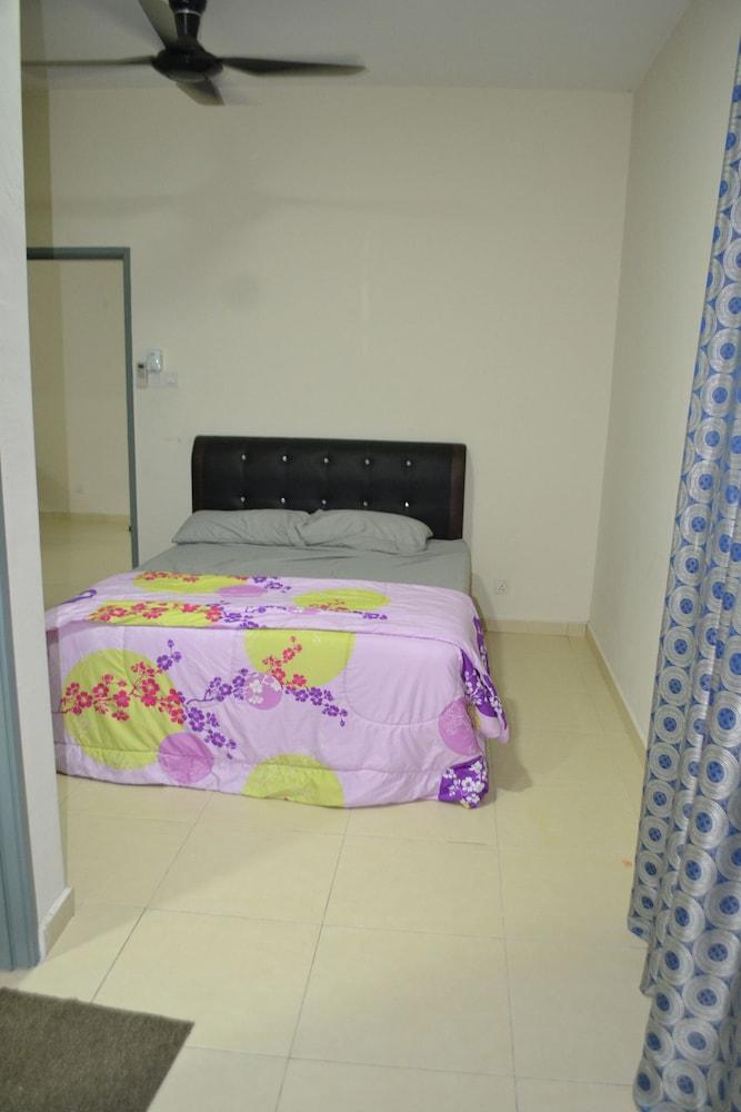 Sitiyam Homestay Kota Warisan