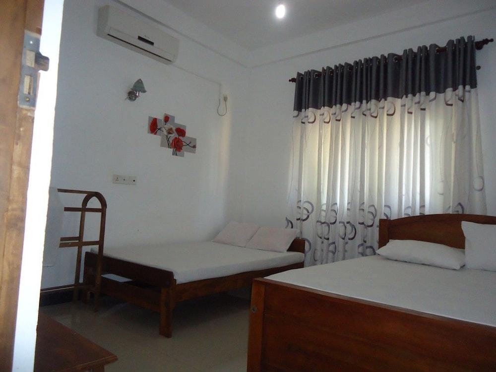 Tree House Holiday Home