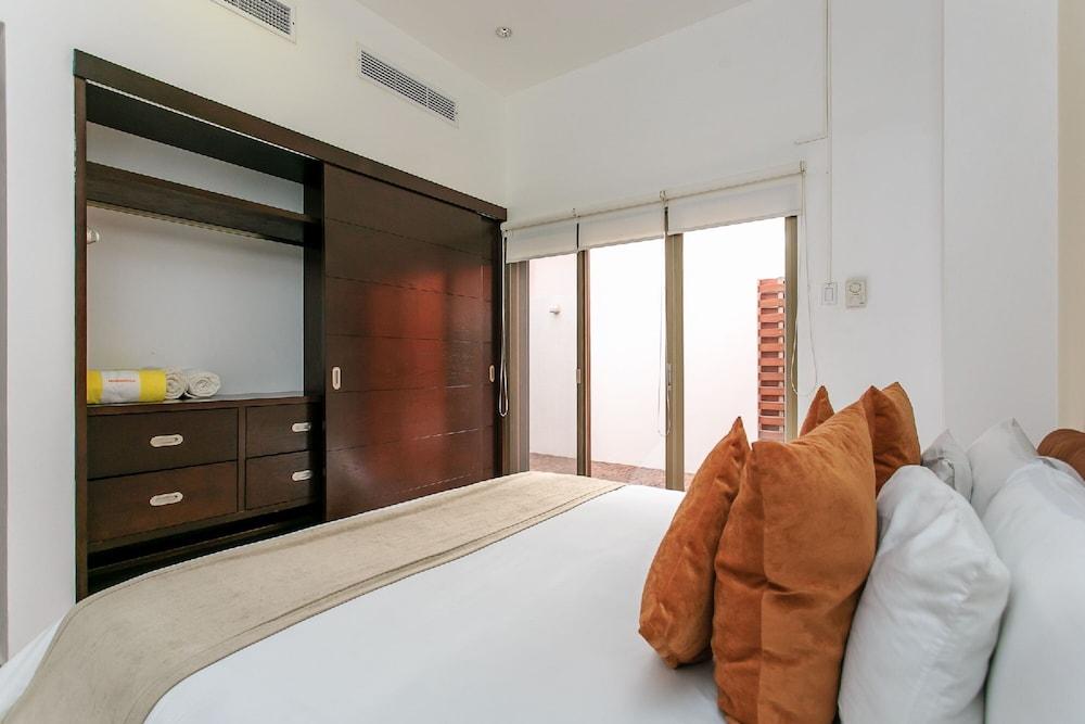 Infinito by Playa Moments