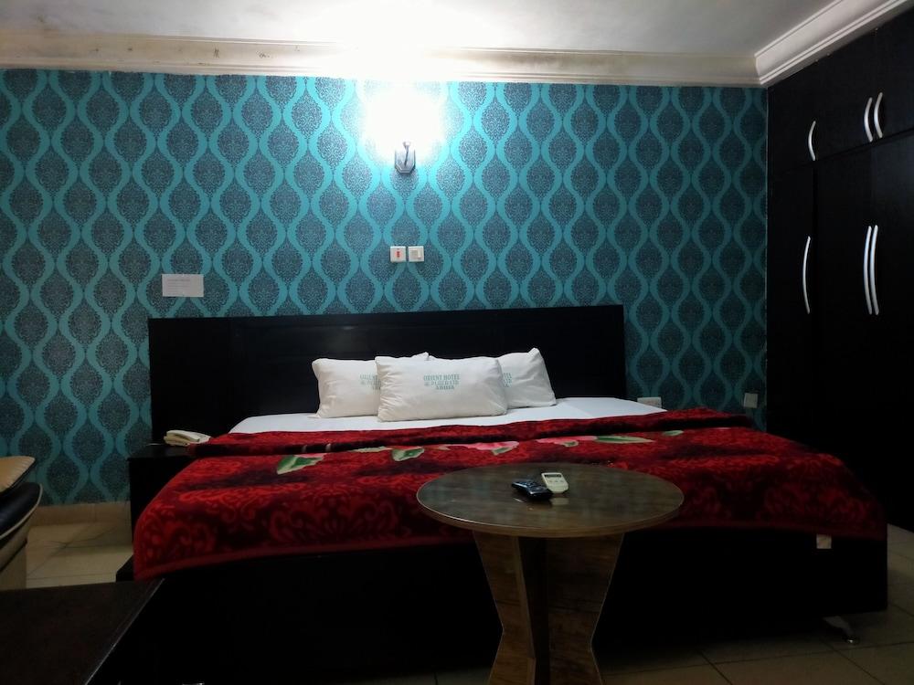 Orient Hotel & Plaza