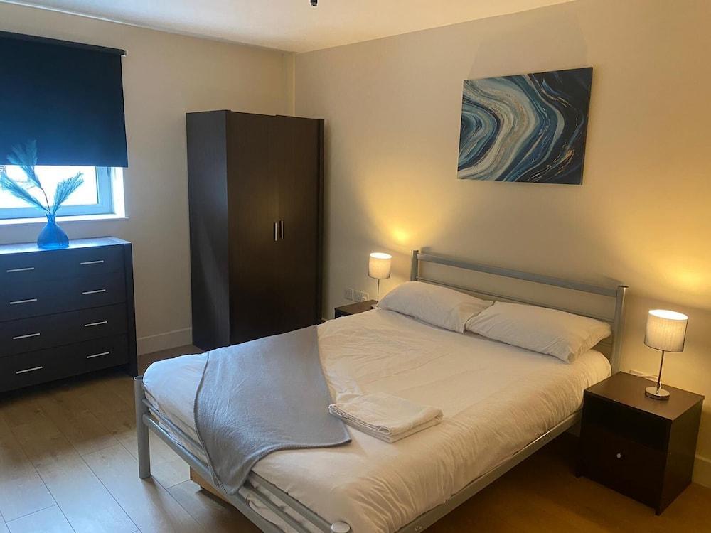 Alexander Apartments Limesquare