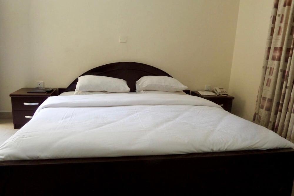 AES Luxury Apartments