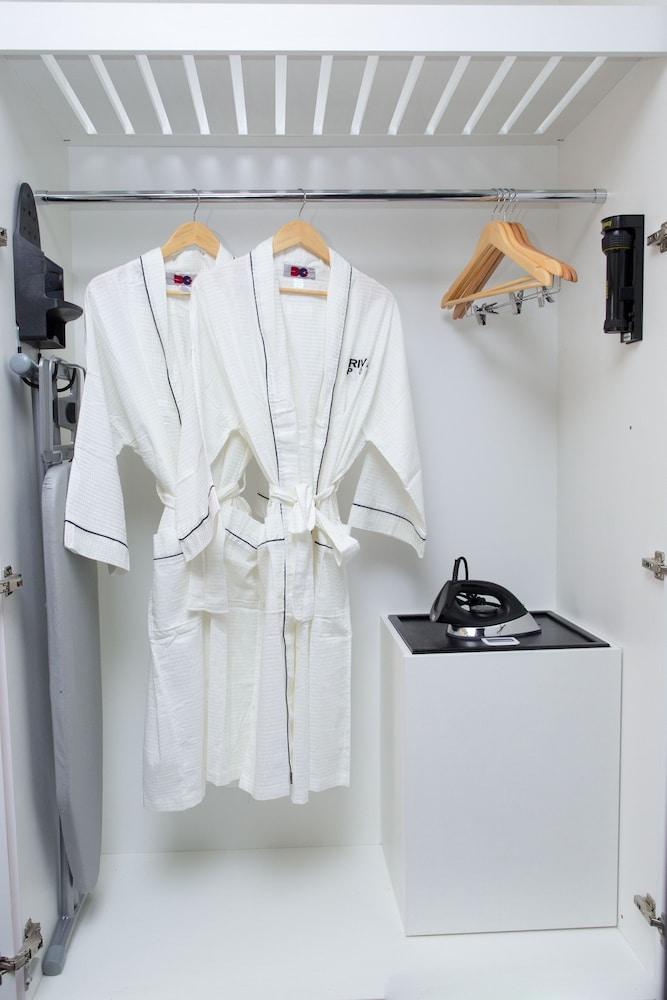 M Roof Hotel & Residences