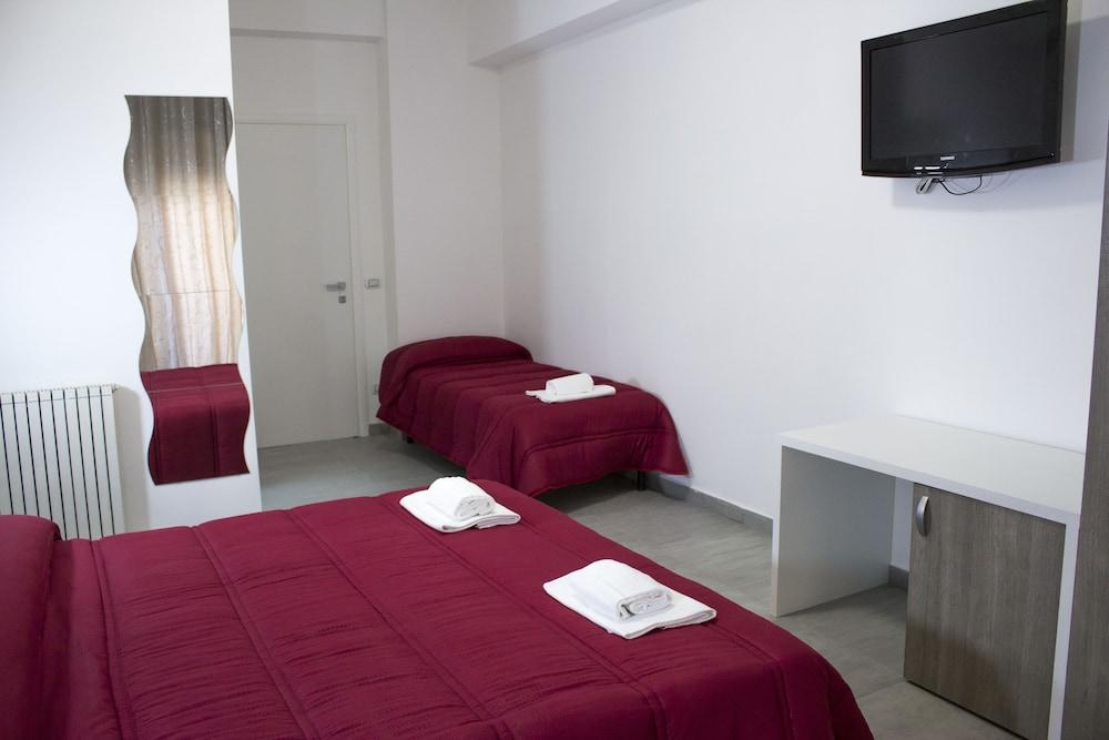 Tiburtina Royal Suites