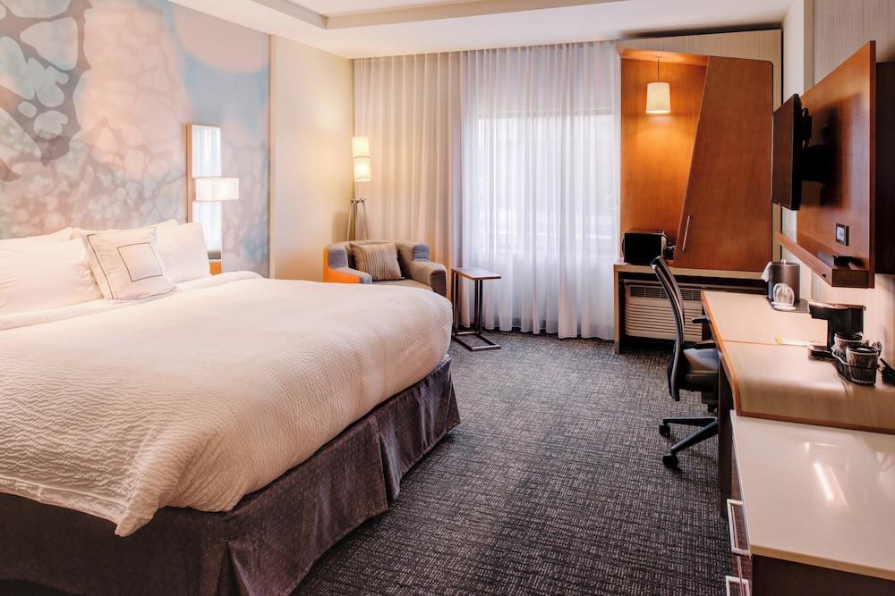 Courtyard by Marriott St. Louis Chesterfield