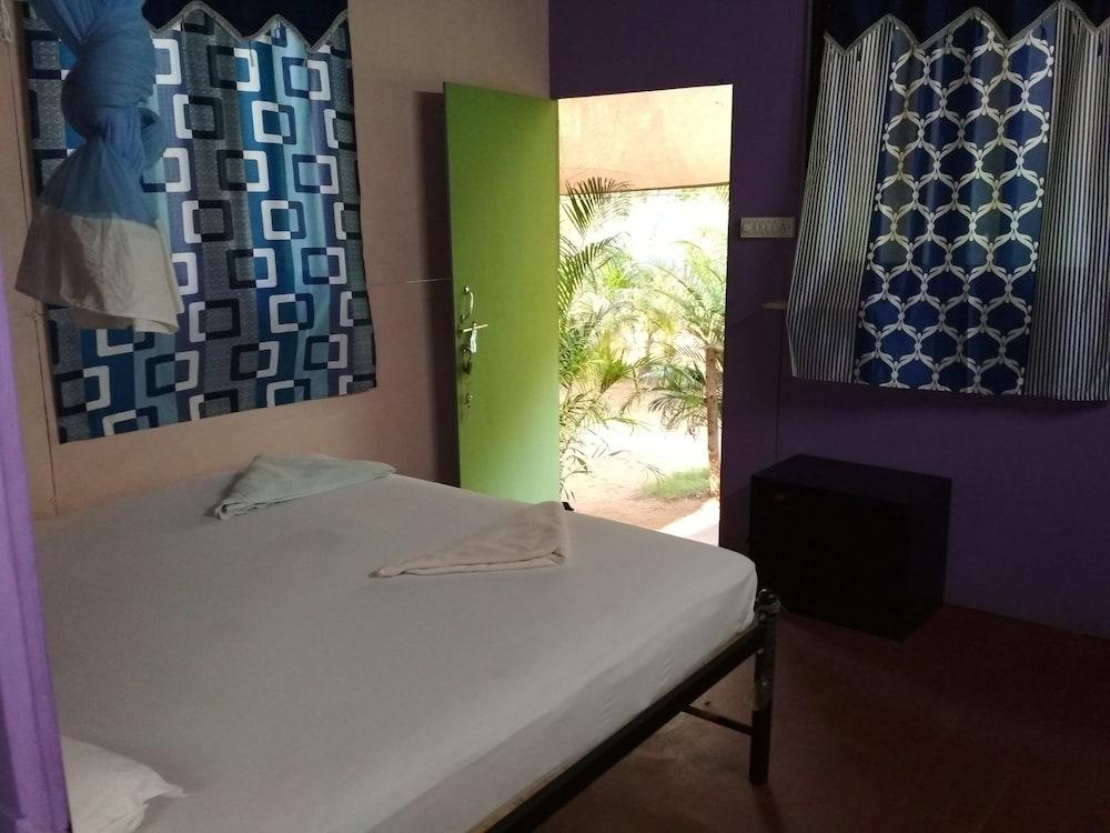 Saturn Beach Cottage