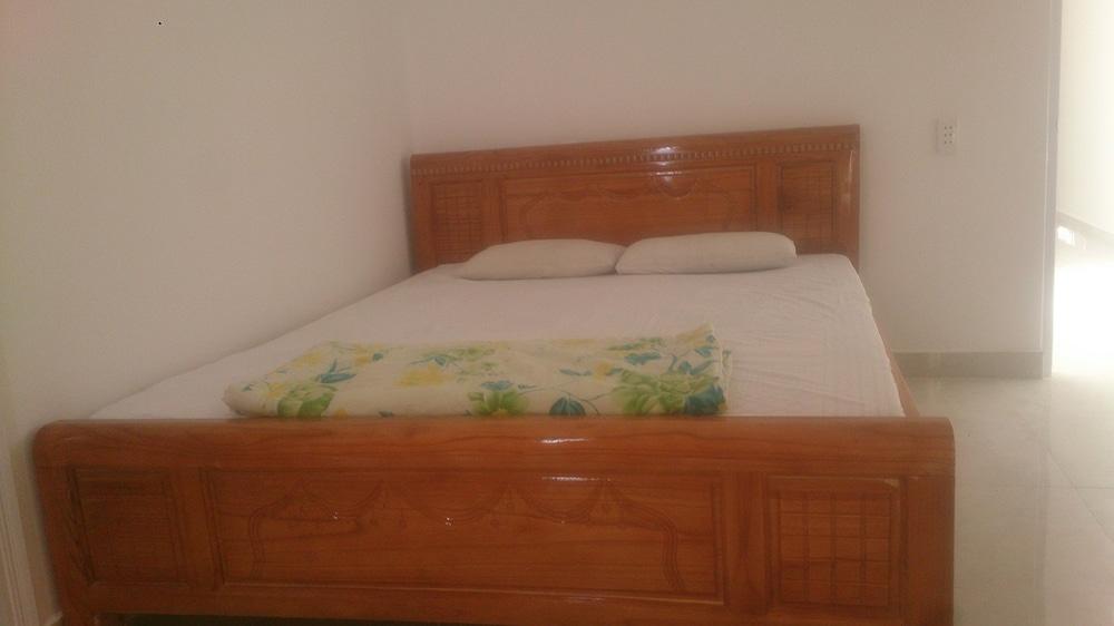 Vinabooker Huynh Tan Phat