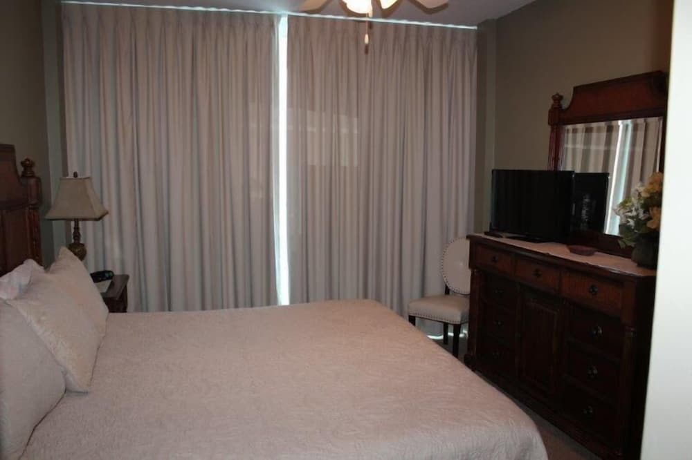 Lighthouse 1405 by ALBVR