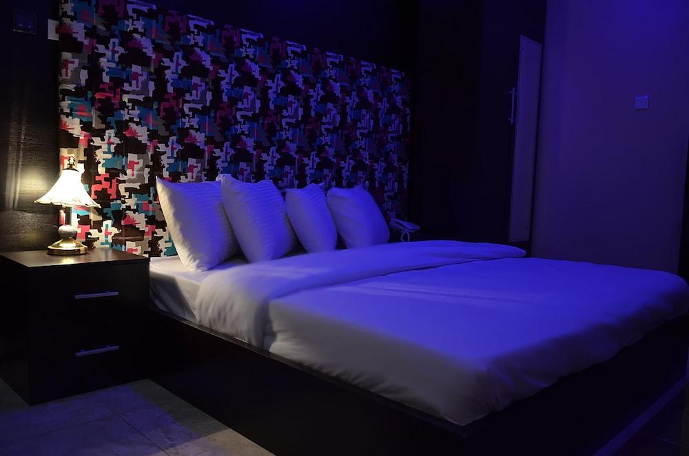 Extended Stay Grand Hotel