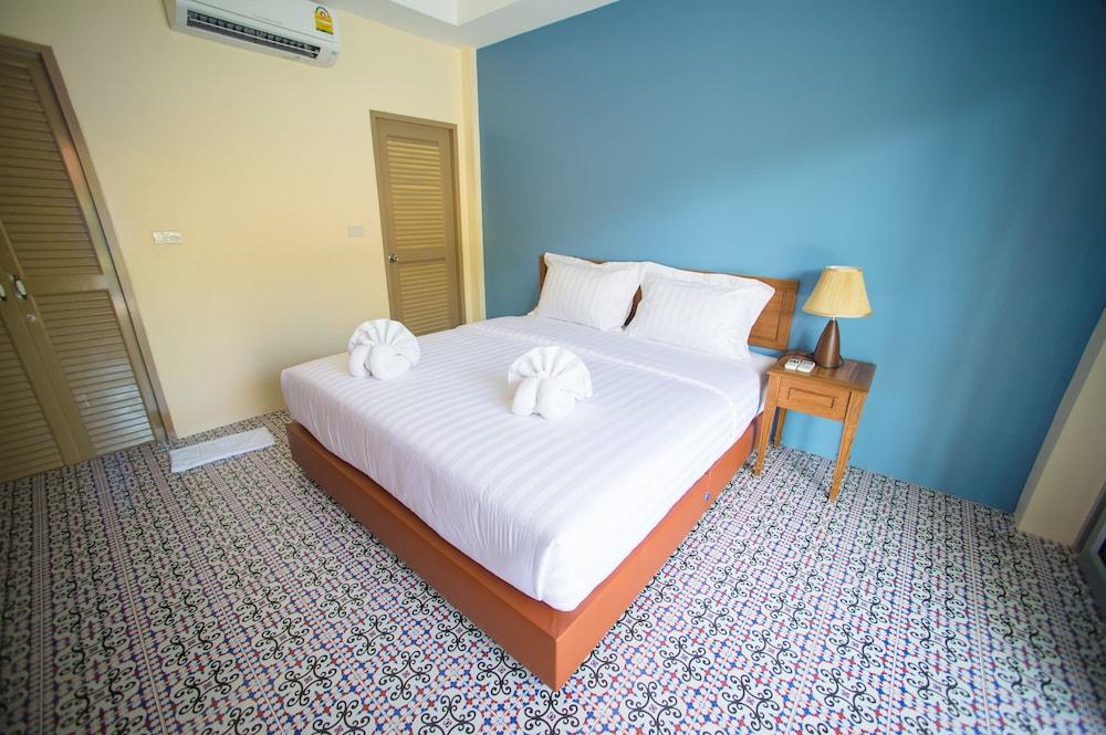 Villa Blanca Hotel & Restaurant