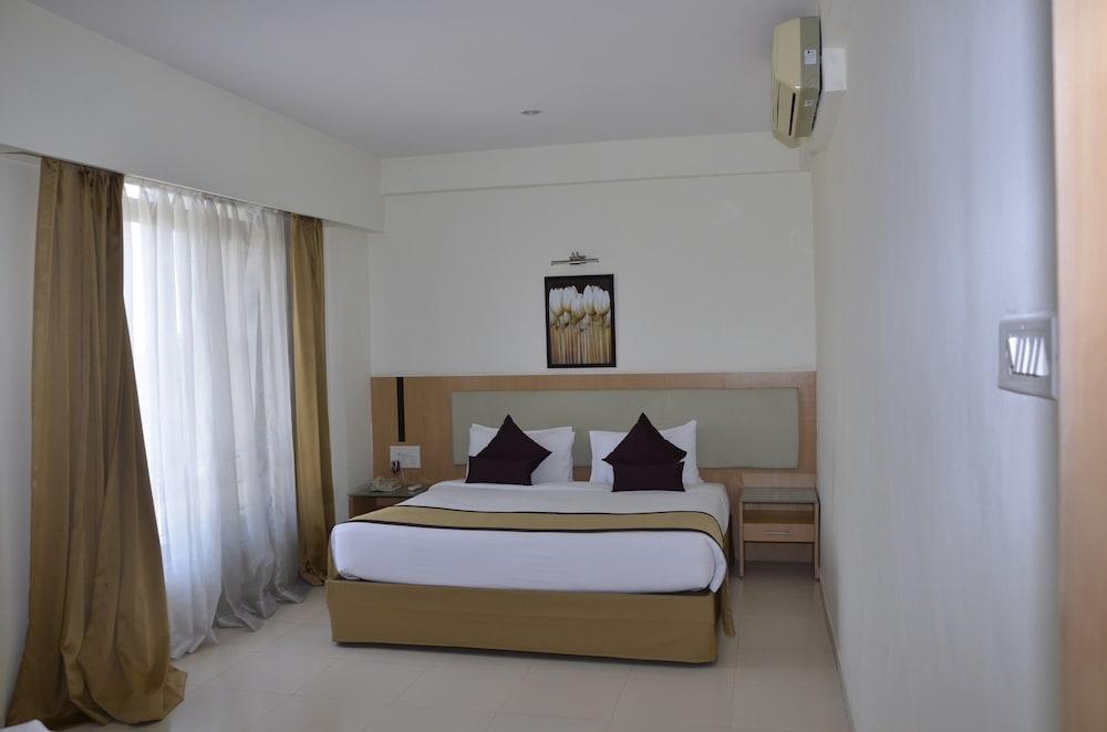 Zip By Spree Hinjewadi