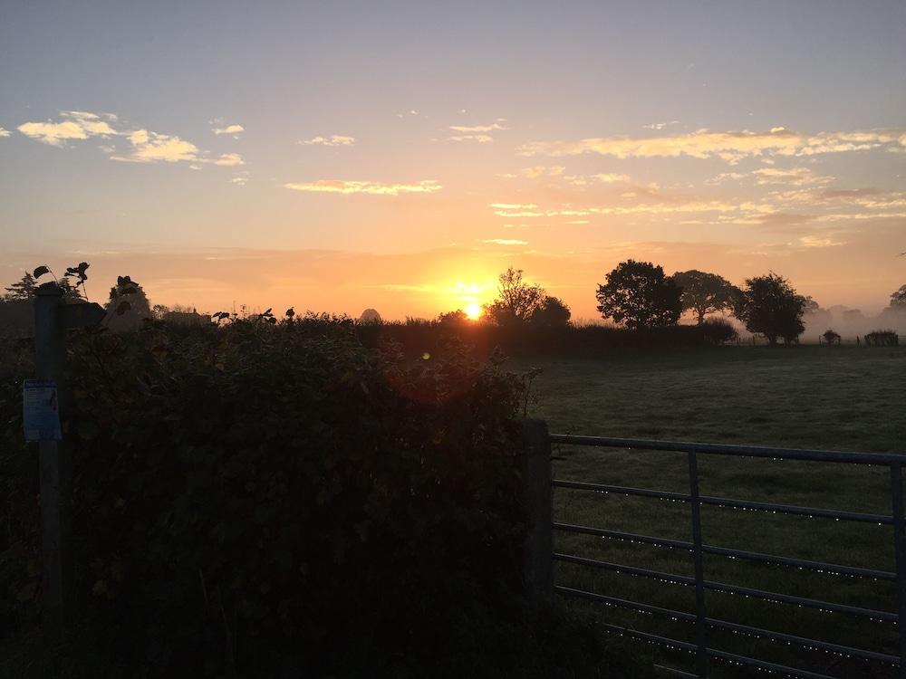 Long Mountain Centre