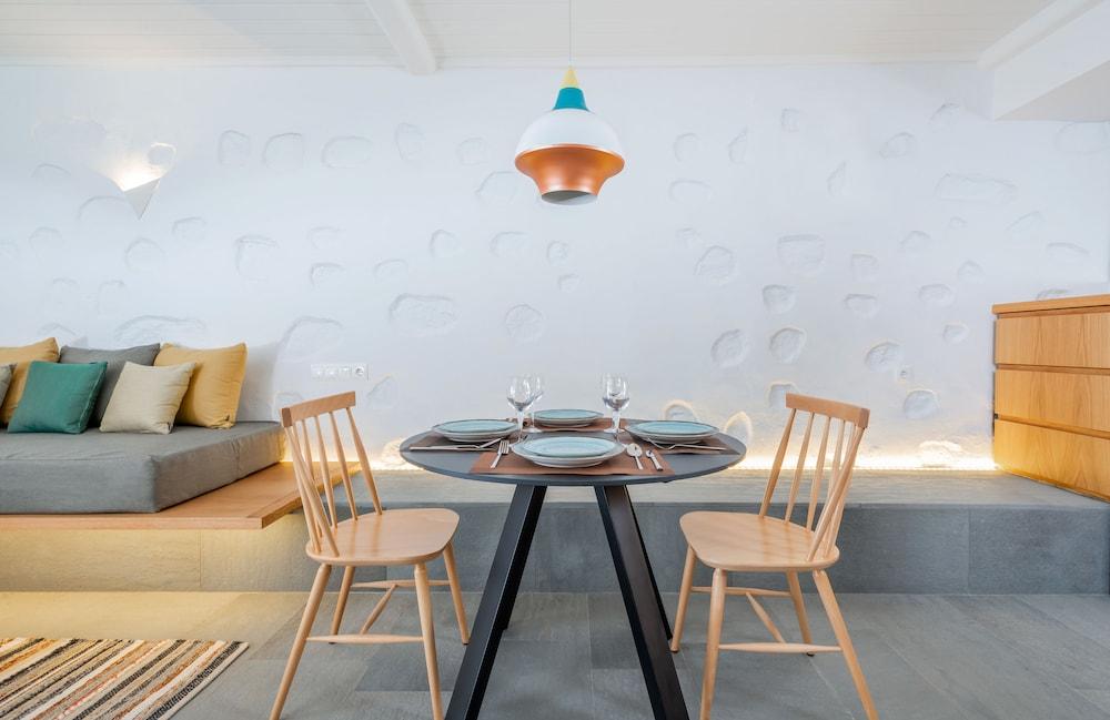 Dreambox Mykonos Suites and Mini Villas