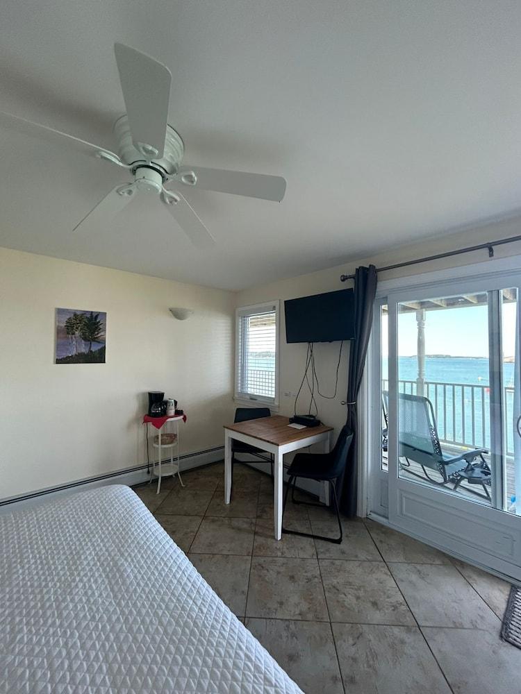 The Inn on the Wharf